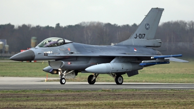 Photo ID 251533 by Richard de Groot. Netherlands Air Force General Dynamics F 16AM Fighting Falcon, J 017