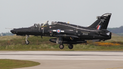 Photo ID 256640 by Barry Swann. UK Air Force BAE Systems Hawk T 2, ZK025