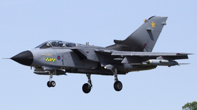 Photo ID 3334 by Craig Pelleymounter. UK Air Force Panavia Tornado GR4, ZA591