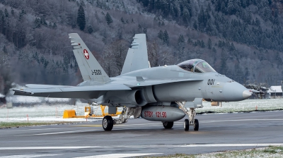 Photo ID 271867 by Caspar Smit. Switzerland Air Force McDonnell Douglas F A 18C Hornet, J 5001