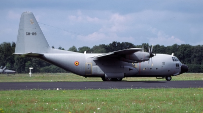 Photo ID 30729 by Lieuwe Hofstra. Belgium Air Force Lockheed C 130H Hercules L 382, CH 09