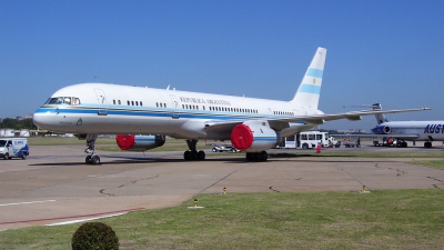 Photo ID 31234 by Franco S. Costa. Argentina Government Boeing 757 23A, T 01
