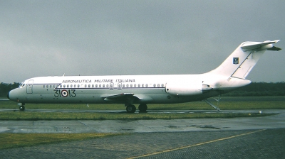Photo ID 31669 by Arie van Groen. Italy Air Force McDonnell Douglas DC 9 32, MM62013