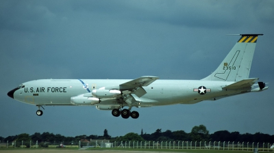 Photo ID 31684 by Lieuwe Hofstra. USA Air Force Boeing KC 135A Stratotanker 717 100, 62 3510