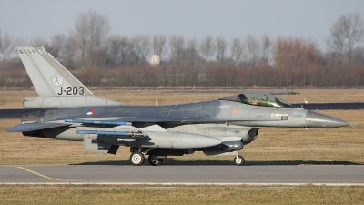 Photo ID 32240 by Piet Bouma. Netherlands Air Force General Dynamics F 16AM Fighting Falcon, J 203