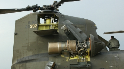 Photo ID 3851 by Michael Baldock. USA Army Boeing Vertol CH 47D Chinook, 92 0292