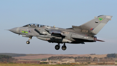 Photo ID 34150 by Andy Walker. UK Air Force Panavia Tornado GR4, ZD747