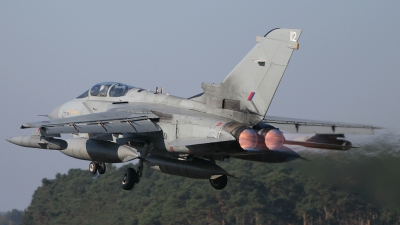 Photo ID 34154 by Andy Walker. UK Air Force Panavia Tornado GR4, ZD851