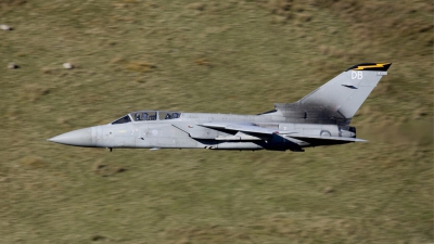Photo ID 34573 by Barry Swann. UK Air Force Panavia Tornado F3, ZE200