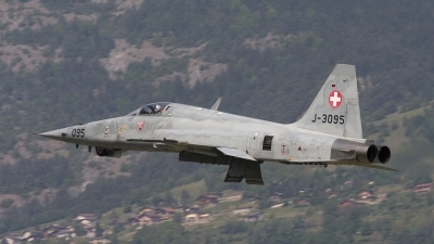 Photo ID 4282 by Oscar Pluimer. Switzerland Air Force Northrop F 5E Tiger II, J 3095