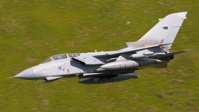 Photo ID 35909 by Paul Massey. UK Air Force Panavia Tornado GR4A, ZA395