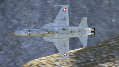 Photo ID 38207 by Joop de Groot. Switzerland Air Force Northrop F 5E Tiger II, J 3068