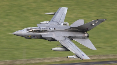 Photo ID 38327 by Tom Gibbons. UK Air Force Panavia Tornado GR4A, ZG709