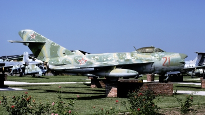 Photo ID 38517 by Joop de Groot. Bulgaria Air Force Mikoyan Gurevich MiG 17PF, 21