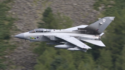 Photo ID 39007 by Tom Gibbons. UK Air Force Panavia Tornado GR4, ZD792