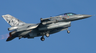 Photo ID 41388 by Tim Van den Boer. Norway Air Force General Dynamics F 16BM Fighting Falcon, 692