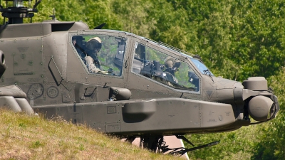 Photo ID 41806 by Bas Bonsel. Netherlands Air Force Boeing AH 64DN Apache Longbow, Q 21
