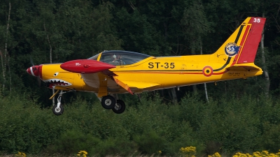 Photo ID 42224 by Lieuwe Hofstra. Belgium Air Force SIAI Marchetti SF 260M, ST 35