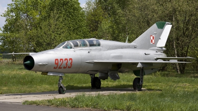 Photo ID 42458 by Chris Lofting. Poland Air Force Mikoyan Gurevich MiG 21UM, 9233