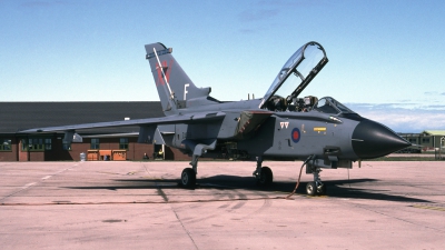 Photo ID 43349 by Tom Gibbons. UK Air Force Panavia Tornado GR1, ZA559