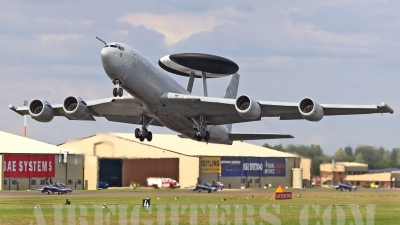 Photo ID 5471 by David Marshall. UK Air Force Boeing E 3D Sentry AEW1 707 300, ZH105