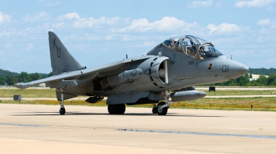 Photo ID 44219 by Andrew Thomas. USA Marines McDonnell Douglas TAV 8B Harrier II, 164113
