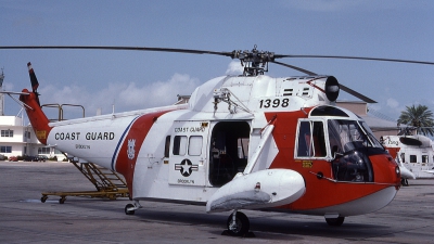 Photo ID 45396 by Rick Morgan. USA Coast Guard Sikorsky HH 52A Sea Guardian S 62A, 1398