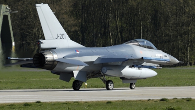 Photo ID 47802 by Joop de Groot. Netherlands Air Force General Dynamics F 16AM Fighting Falcon, J 201