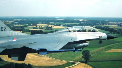 Photo ID 48105 by Arie van Groen. Netherlands Air Force General Dynamics F 16B Fighting Falcon, J 262