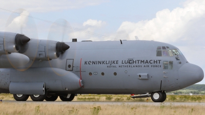 Photo ID 52920 by frank van de waardenburg. Netherlands Air Force Lockheed C 130H Hercules L 382, G 781