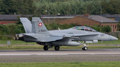 Photo ID 55434 by Rainer Mueller. Switzerland Air Force McDonnell Douglas F A 18D Hornet, J 5237