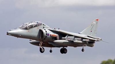 Photo ID 56702 by Chris Albutt. UK Navy British Aerospace Harrier T 12, ZH657