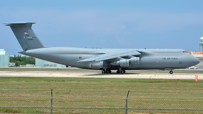 Photo ID 57798 by Hector Rivera - Puerto Rico Spotter. USA Air Force Lockheed C 5A Galaxy L 500, 70 0450