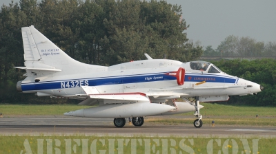 Photo ID 7288 by Klemens Hoevel. Company Owned BAe Systems Douglas A 4N Skyhawk, N432FS