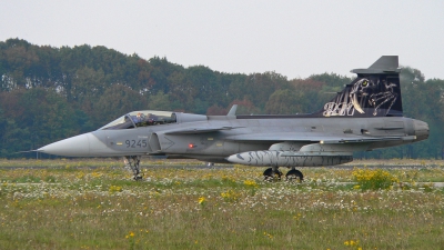 Photo ID 59955 by Markus Schrader. Czech Republic Air Force Saab JAS 39C Gripen, 9245