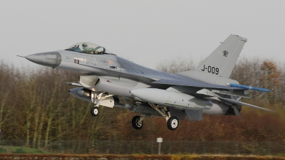 Photo ID 60979 by Rob Hendriks. Netherlands Air Force General Dynamics F 16AM Fighting Falcon, J 009