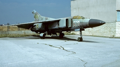 Photo ID 62400 by Carl Brent. Bulgaria Air Force Mikoyan Gurevich MiG 23MF, 670