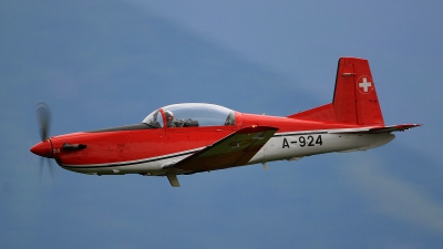 Photo ID 66051 by Martin Thoeni - Powerplanes. Switzerland Air Force Pilatus NCPC 7 Turbo Trainer, A 924