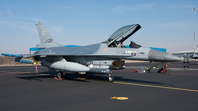 Photo ID 67754 by Ricardo Manuel Abrantes. Netherlands Air Force General Dynamics F 16AM Fighting Falcon, J 201
