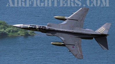 Photo ID 8498 by Chris Lofting. UK Air Force Sepecat Jaguar T2A, XX833