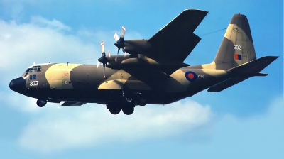 Photo ID 68440 by Arie van Groen. UK Air Force Lockheed Hercules C3 C 130K 30 L 382, XV302