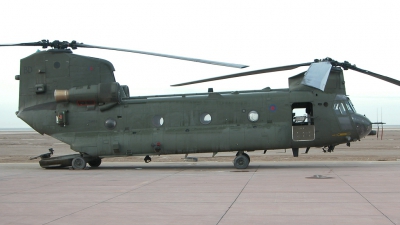 Photo ID 70545 by Tom Gibbons. UK Air Force Boeing Vertol Chinook HC2 CH 47D, ZA683