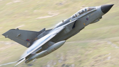 Photo ID 73985 by Neil Bates. UK Air Force Panavia Tornado GR4A, ZA402