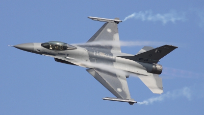 Photo ID 75309 by markus altmann. Pakistan Air Force General Dynamics F 16A Fighting Falcon, 85728