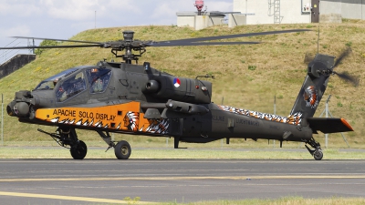 Photo ID 76408 by Chris Lofting. Netherlands Air Force Boeing AH 64DN Apache Longbow, Q 19