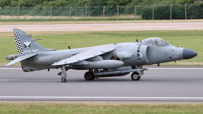 Photo ID 77283 by Bob Wood. UK Navy British Aerospace Sea Harrier FA 2, ZE690