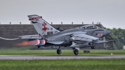 Photo ID 77984 by Adrian Harrison. UK Air Force Panavia Tornado GR4, ZA600