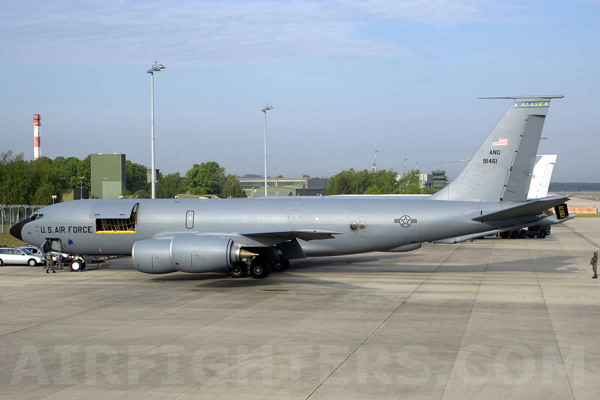 KC-135 Tanker