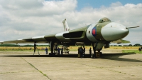 Photo ID 18366 by Michael Baldock. Private Private Avro 698 Vulcan B2, XH558