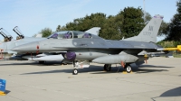 Photo ID 163865 by Arie van Groen. USA Air Force General Dynamics F 16D Fighting Falcon, 90 0777